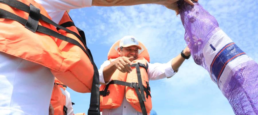 "No nos vamos a detener en las tareas para devolver la paz": Javier May "No nos vamos a detener en las tareas para devolver la paz": Javier May