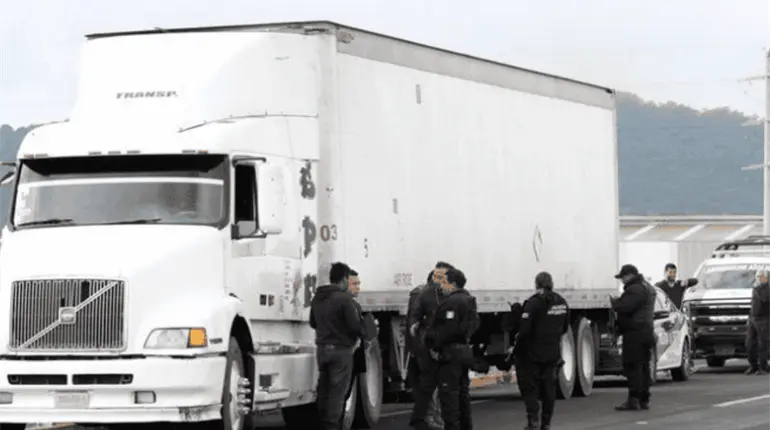 Transportistas acuerdan con GN reforzar la seguridad en carreteras: CANAPAT