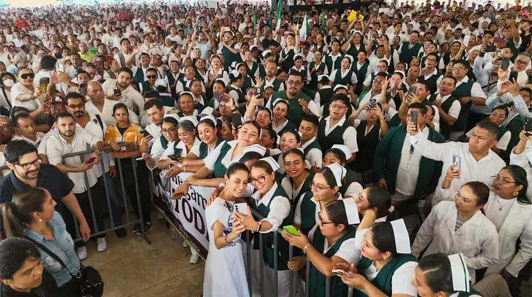 Asegura Sheinbaum que su modelo de salud no fracasará, durante inauguración de hospital en Veracruz