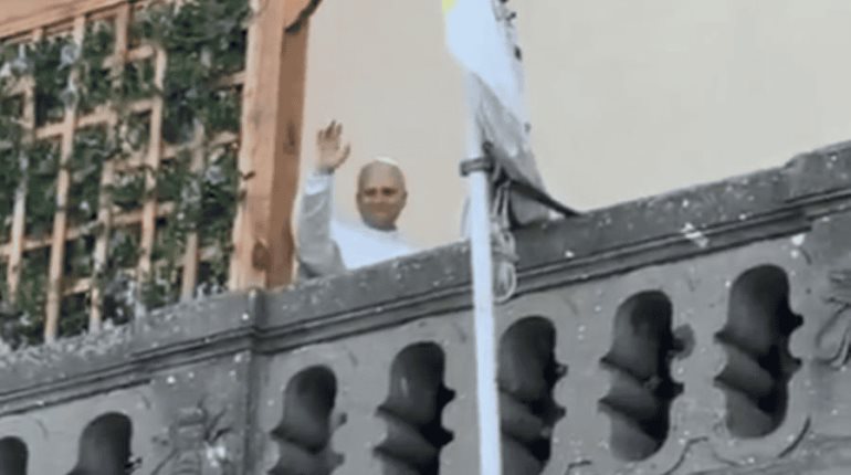 Papa inicia breve periodo de descanso en Castel Gandolfo