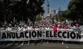 Marchan contra elección judicial y exigen su anulación en CDMX