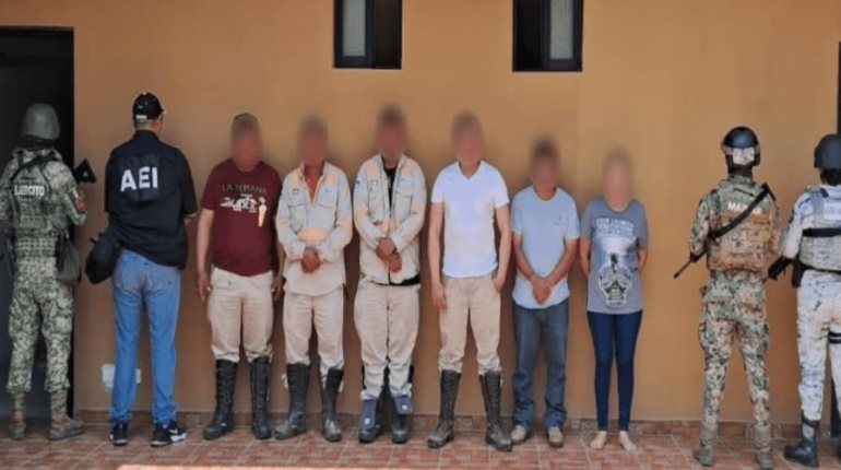 Rescatan en Oaxaca 6 trabajadores; 4 de CFE y dos del Tren Interoceánico