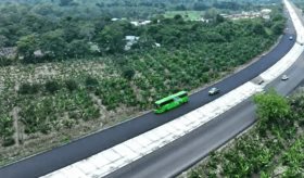 Avance del 80%, lleva la rehabilitación de la Vía Corta a Cunduacán: Gobernador