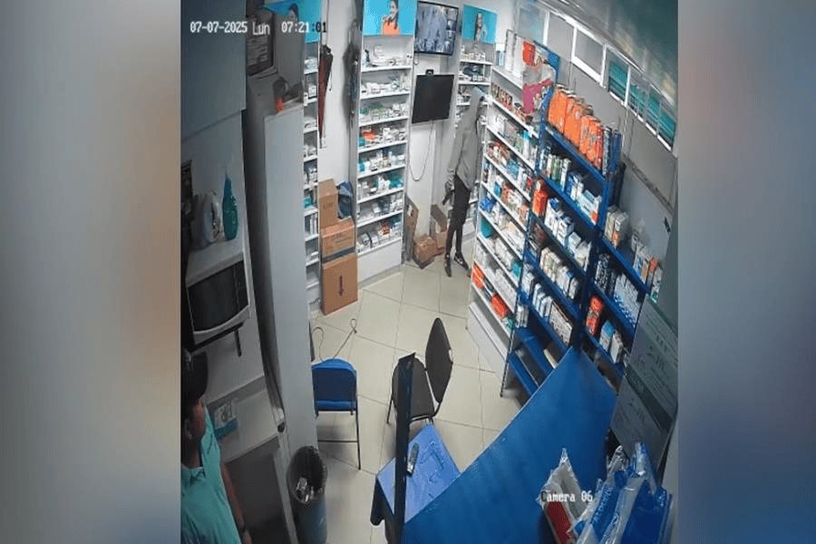 Con pistola en mano, asaltan farmacia en Paraíso Con pistola en mano, asaltan farmacia en Paraíso