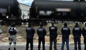 Oposición pide investigación ante robos millonarios de combustible a Pemex