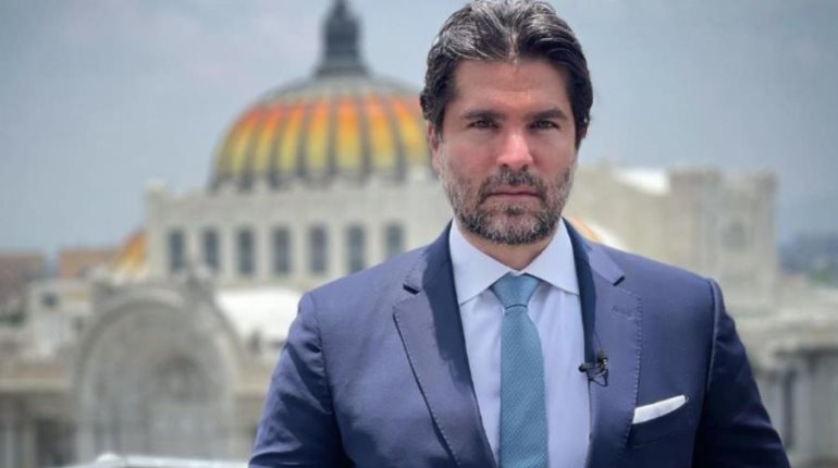 "Pemex no produce petróleo; produce deuda": Eduardo Verástegui