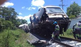 Tren Interoceánico choca con tráiler en Macuspana
