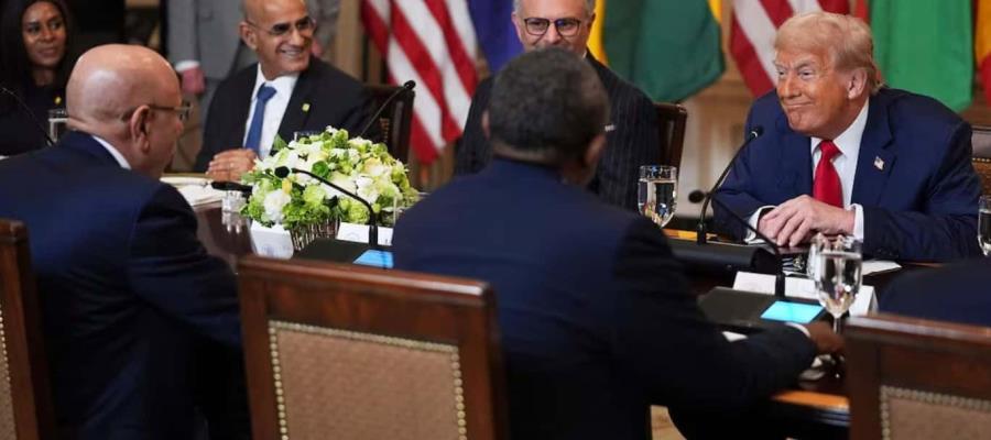 Elogia Trump a presidente de Liberia por su dominio del inglés... es idioma oficial del país africano Elogia Trump a presidente de Liberia por su dominio del inglés... es idioma oficial del país africano