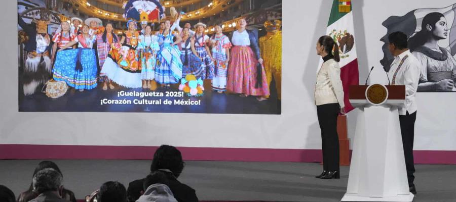 Llevan la Guelaguetza a La Mañanera; anuncian calendario de actividades