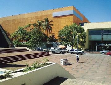 Villahermosa 2030 incluye Convenciones, Puente y retiro de jardineras de Paseo Tabasco: Canacintra