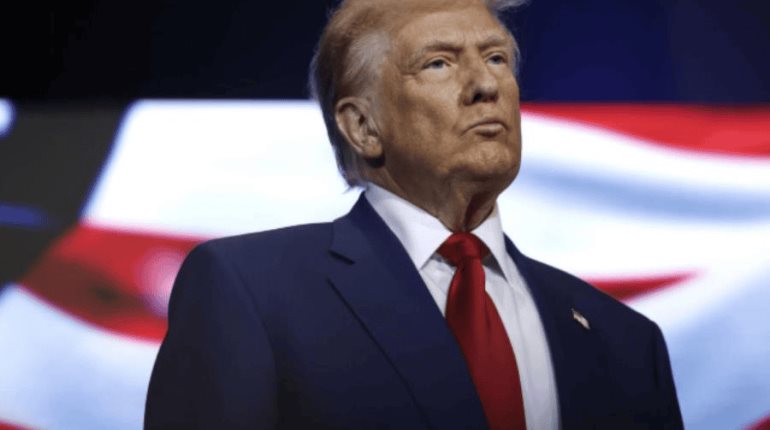 Anuncia Trump aranceles del 30% para México y la Unión Europea