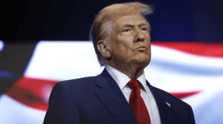 Trump vuelve amenazar a Canadá con arancel del 35% si no ayuda a detener el tráfico de fentanilo