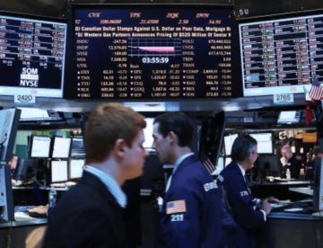Wall Street abre a la baja tras anuncio de aranceles contra Brasil