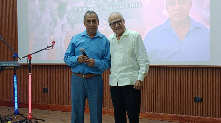 Homenajean en vida a Domingo Colín García con el Himno de la Marcha Olímpica