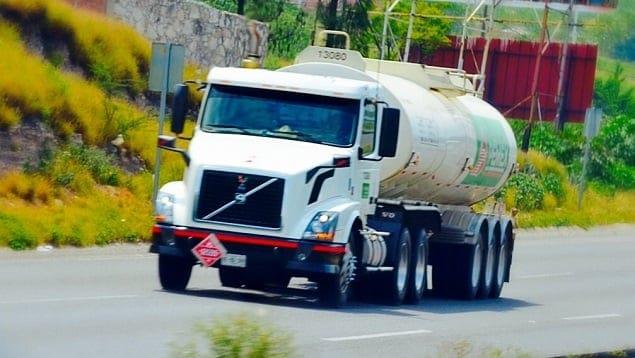 A falta de pagos de Pemex a empresas de Tabasco, ocupación de transporte de carga es sólo del 30% A falta de pagos de Pemex a empresas de Tabasco, ocupación de transporte de carga es sólo del 30%