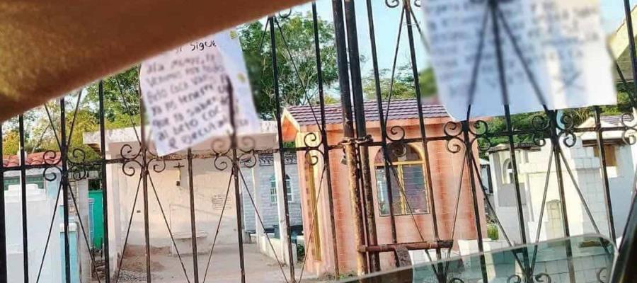 Dejan mantas de amenazas contra autoridades de Cunduacán y presuntos delincuentes en panteón de Huimango Dejan mantas de amenazas contra autoridades de Cunduacán y presuntos delincuentes en panteón de Huimango