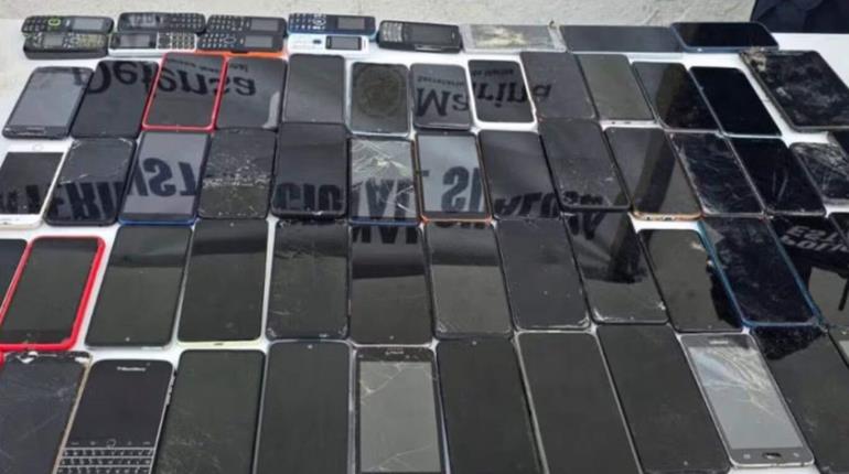 Hallan droga, armas punzocortantes y chips de celulares en quinta revisión a penal de Culiacán