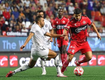 Atlas y Tijuana debutan con victoria; América empata ante Juárez
