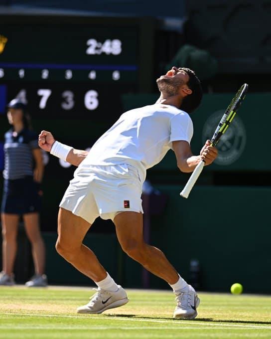 Carlos Alcaraz y Jannik Sinner se enfrentarán en la final de Wimbledon