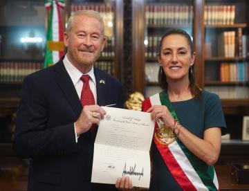 Sheinbaum y Trump tienen una “relación maravillosa”: Embajador de EE. UU. en México
