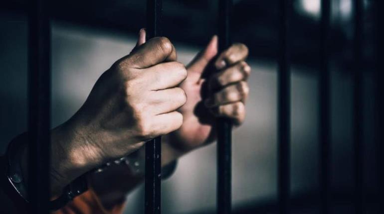 Dan formal prisión a policía federal ministerial por extorsión y secuestro agravados en Edomex