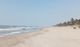 Alertan por marea roja en tres playas de Centla