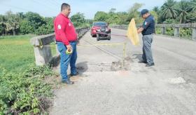 Se registra hundimiento en cabezal en puente de Jalapa