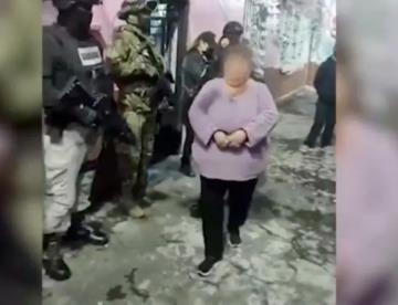 Capturan a abuelita con droga tras cateo en domicilio en la CDMX