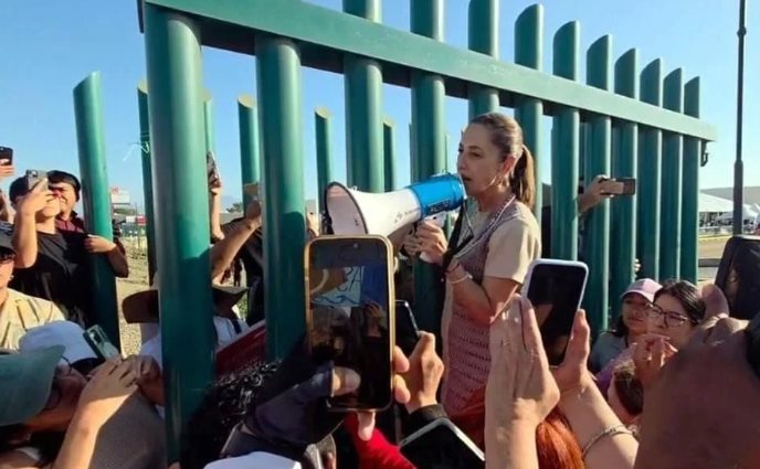 Manifestantes bloquean salida de Sheinbaum tras inauguración de hospital en BC