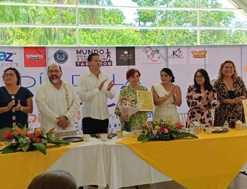 Homenaje a Leticia Gutiérrez Ruiz como primera mujer notaria de Tabasco