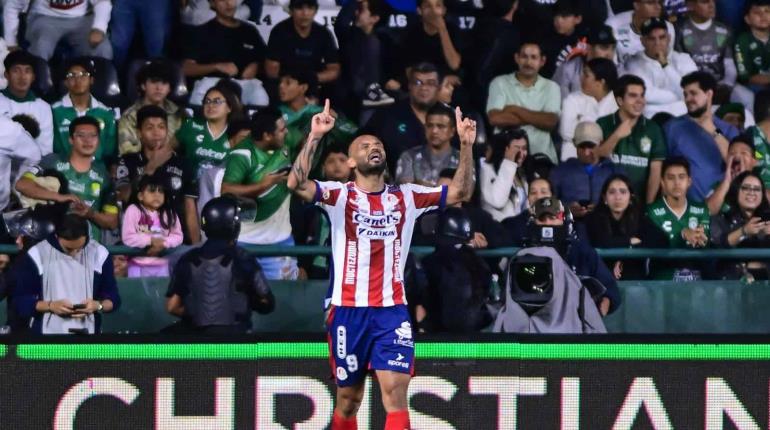 Pachuca golea a Rayados y San Luis vence por la mínima a León en la jornada dominical de la Liga Mx
