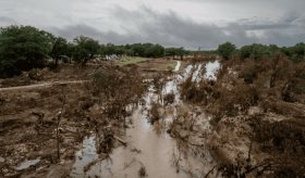 Confirman hallazgo de los cuerpos de pareja mexicana desaparecida tras inundaciones en Texas