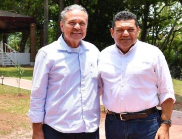 Se reúnen titular de INFONAVIT y el gobernador