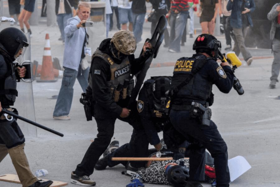 Defiende EE.UU. redadas migratorias pese a muerte de mexicano en California Defiende EE.UU. redadas migratorias pese a muerte de mexicano en California