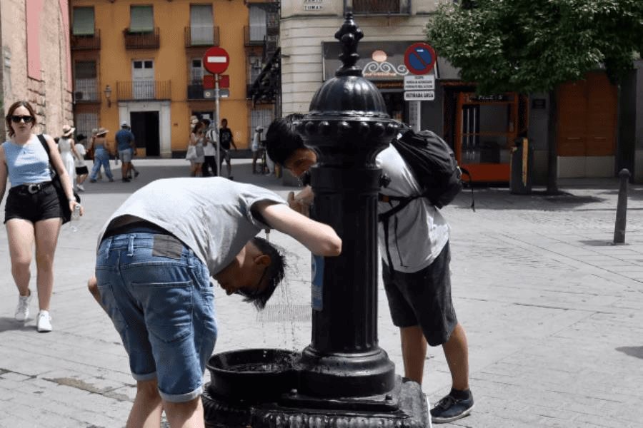 Registra España mil 180 muertes por olas de calor en casi 2 meses Registra España mil 180 muertes por olas de calor en casi 2 meses