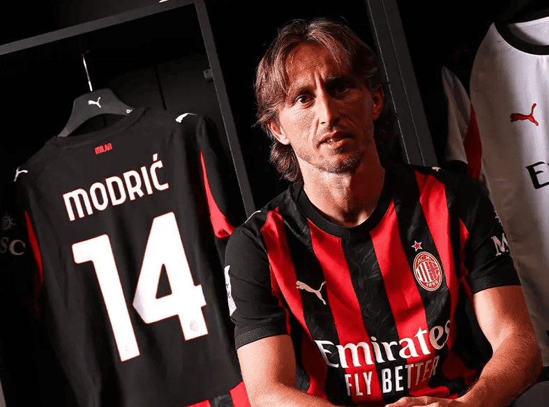 Luka Modric ficha con el AC Milan tras 14 temporadas con el Real Madrid Luka Modric ficha con el AC Milan tras 14 temporadas con el Real Madrid