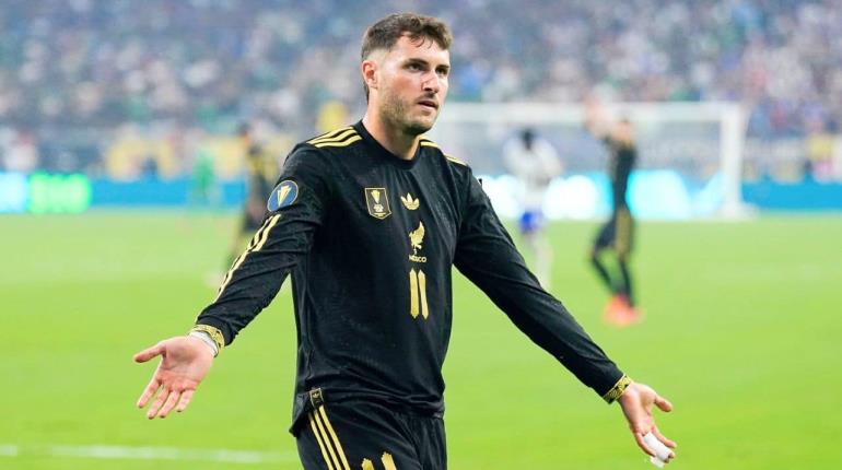 En la Liga Australia buscarían a Santiago Giménez