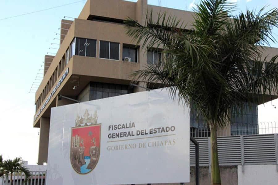 Separan a 14 funcionarios de la Fiscalía General de Chiapas; otras 178 quejas han sido atendidas Separan a 14 funcionarios de la Fiscalía General de Chiapas; otras 178 quejas han sido atendidas