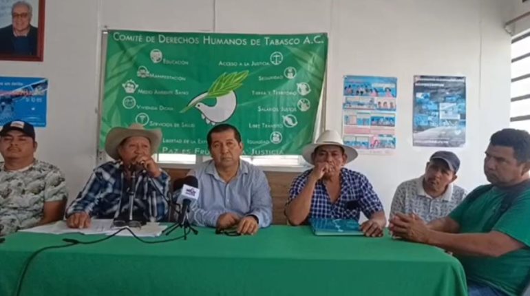 Habitantes de Cunduacán anuncian cierre de instalaciones de Pemex por falta de pago