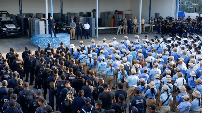 Someten a antidoping sorpresa a más de 900 policías en Acapulco, Guerrero