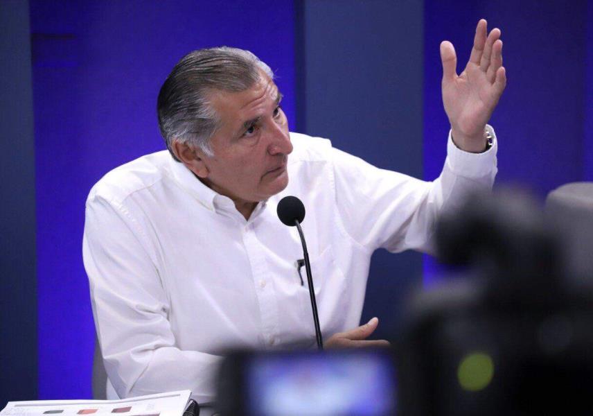 Reaparece Adán Augusto; se dice a la orden de cualquier autoridad