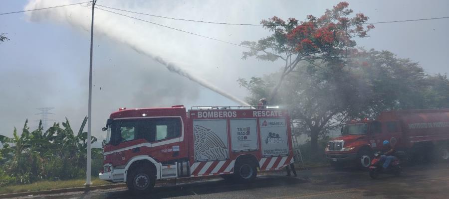Se registran incendios simultáneos en Villahermosa Se registran incendios simultáneos en Villahermosa