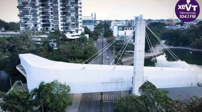 No hay más opción para el MUSEVI que quitarlo, coinciden arquitectos en A Fondo