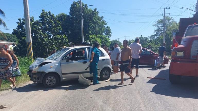 Mueren dos personas al ser arrolladas por vehículo en la Cárdenas-Comalcalco