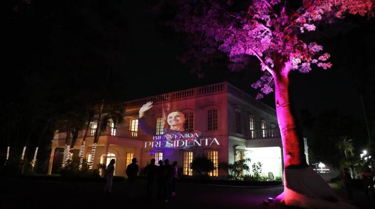 Llega Sheinbaum a Tabasco; es recibida en el Centro Cultural Quinta Grijalva