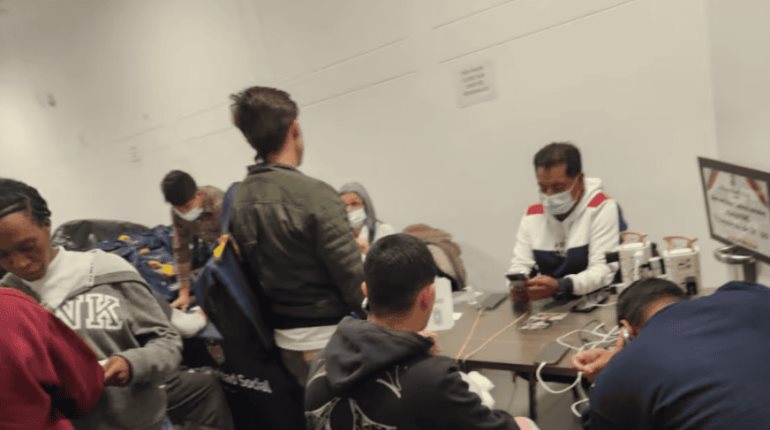 Arriban a Colombia 118 migrantes deportados desde EE. UU.