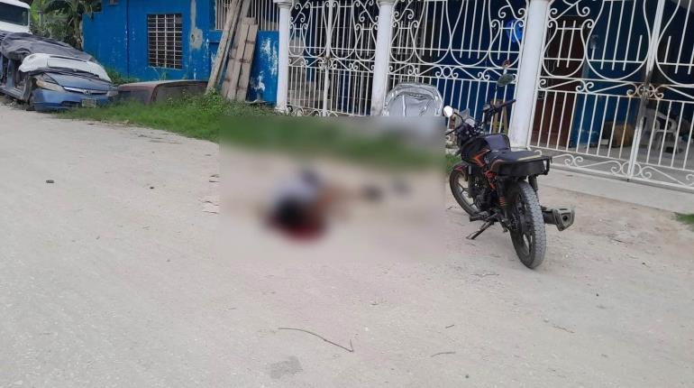 Lo ejecutan cuando circulaba en su motocicleta en Cunduacán