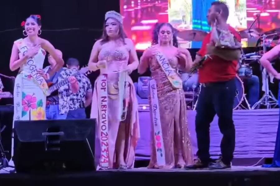 Al estilo Miss Universo, conductor se equivoca al anunciar nombre de ganadora de la Flor Nicolás Bravo, Paraíso Al estilo Miss Universo, conductor se equivoca al anunciar nombre de ganadora de la Flor Nicolás Bravo, Paraíso