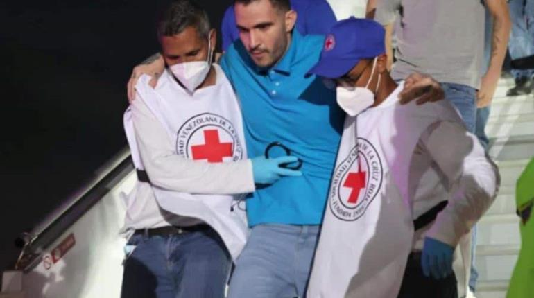 Gobierno de Maduro abre investigación contra Bukele por presuntos tratos crueles contra migrantes venezolanos