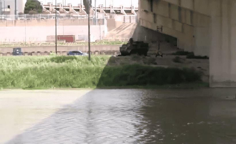 Genera tensión presencia de tanques de EE.UU. en frontera con Nuevo Laredo